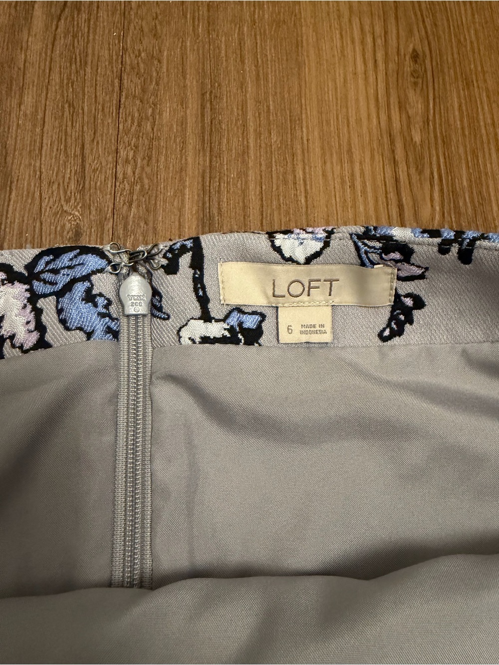 LOFT Beige Mini Skirt with Blue and Black Floral Pattern - Picture 3 of 8